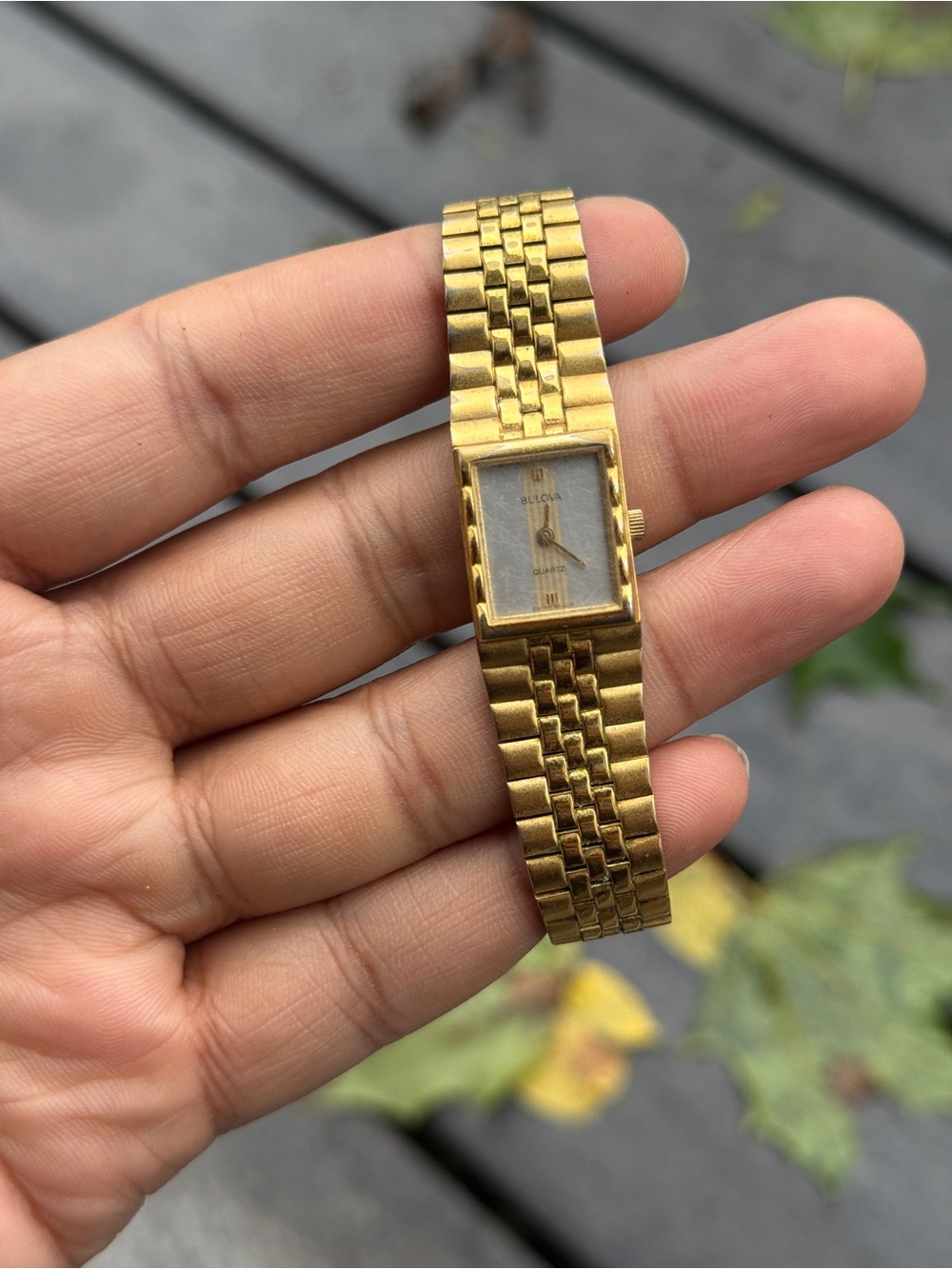 Bulova vintage Women's Dress Watch Gold